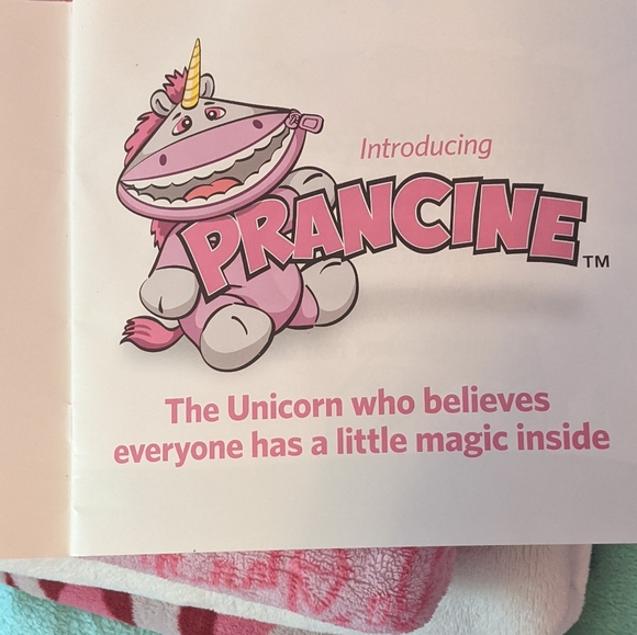 Prancine the unicorn helps the littlest ballerina - Picture 2 of 4